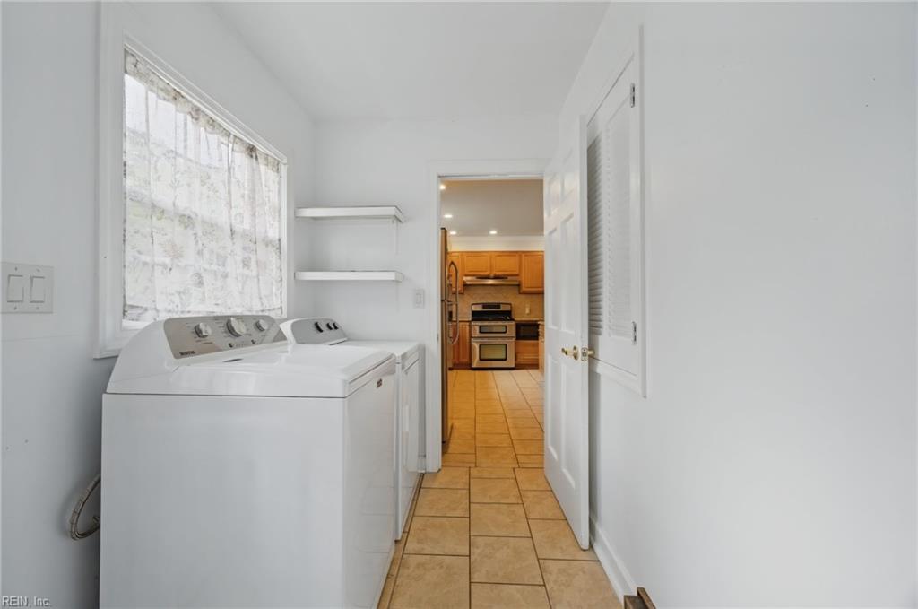 404 W Woodland Drive Yorktown VA 23692