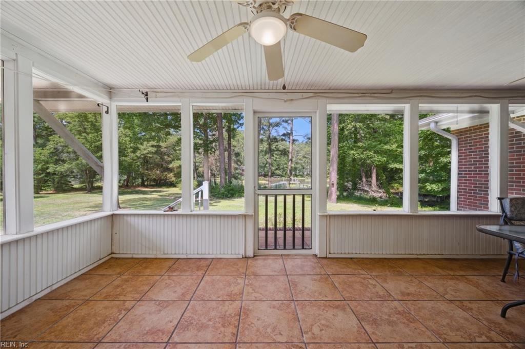 404 W Woodland Drive Yorktown VA 23692