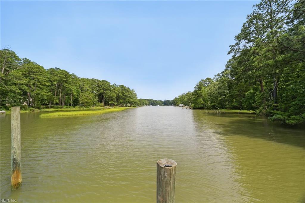404 W Woodland Drive Yorktown VA 23692