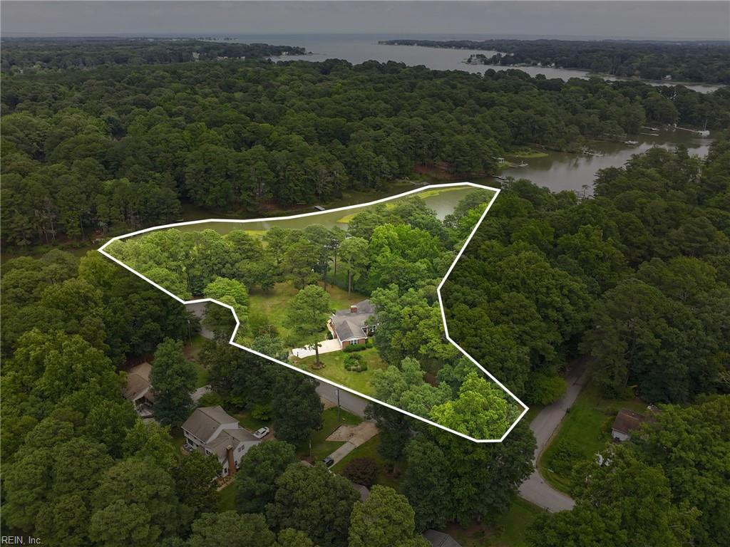 404 W Woodland Drive Yorktown VA 23692