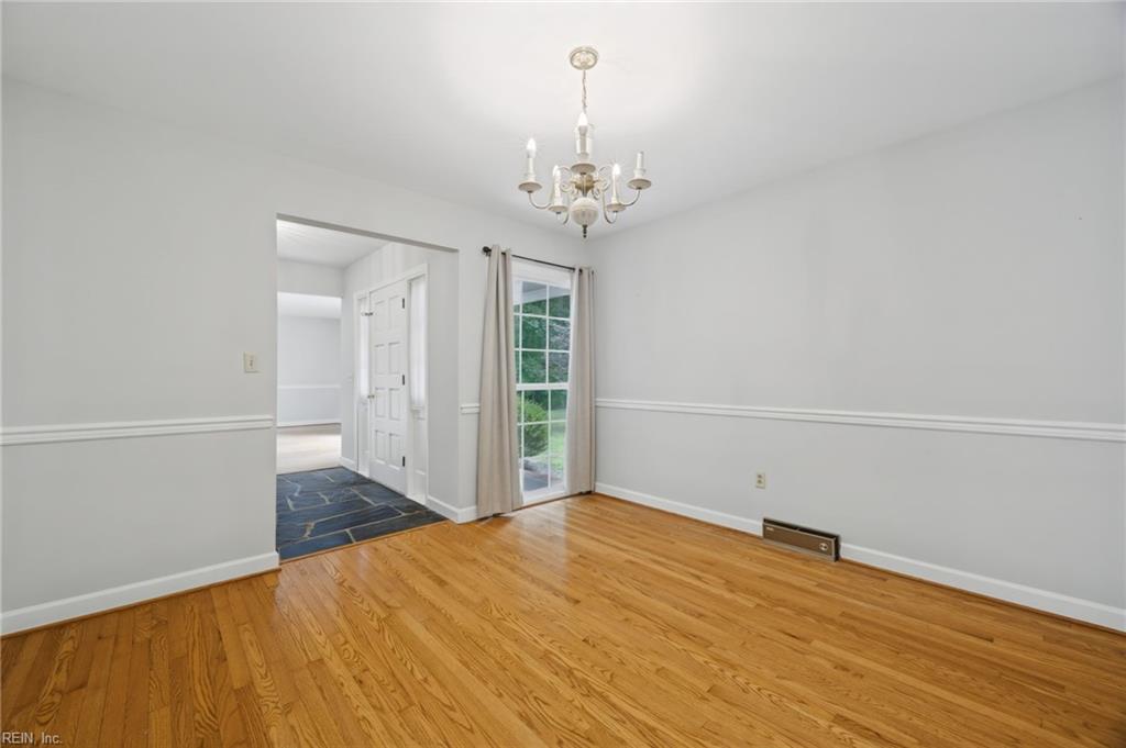 404 W Woodland Drive Yorktown VA 23692