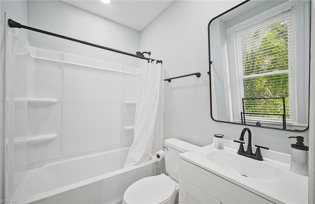 209 Chesapeake Avenue Newport News VA 23607