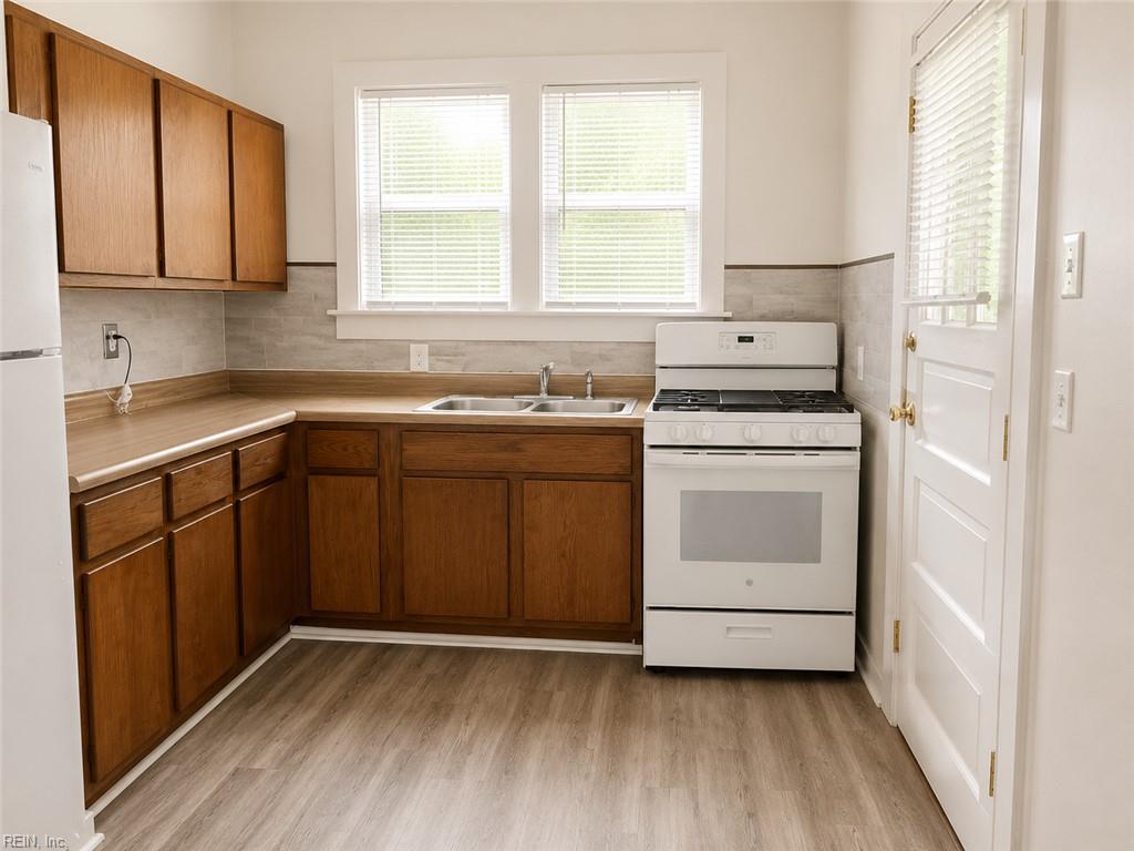 37 Sycamore Avenue Newport News VA 23605