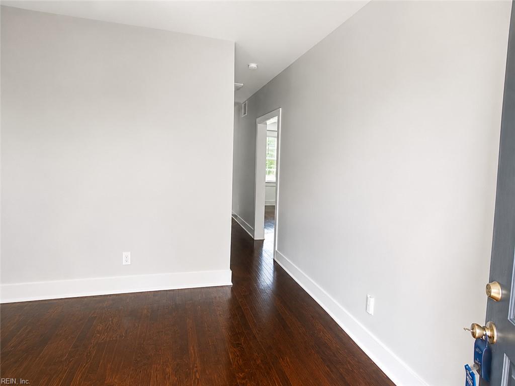 37 Sycamore Avenue Newport News VA 23605