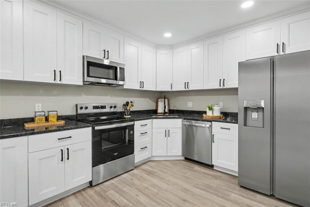 323 Poplar Avenue Newport News VA 23607