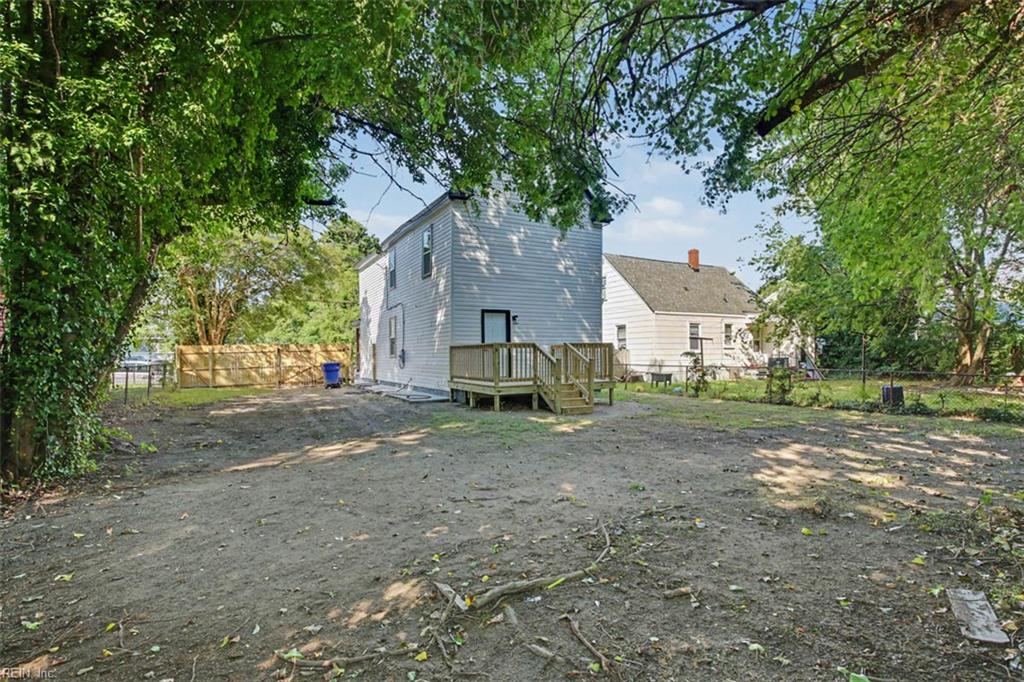 323 Poplar Avenue Newport News VA 23607