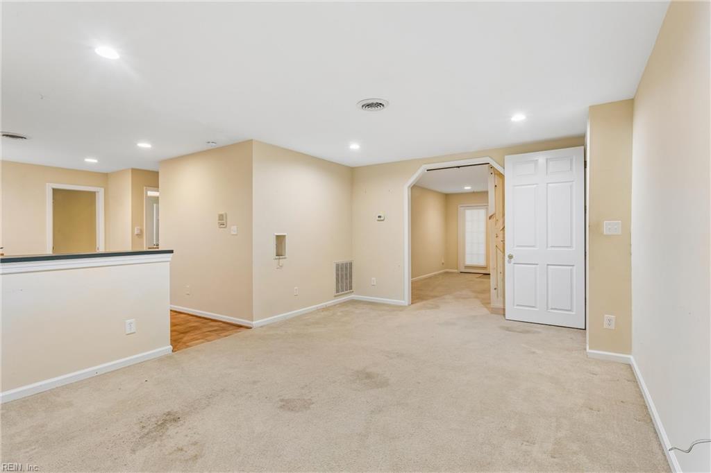 112 Woodhall Spa Williamsburg VA 23188