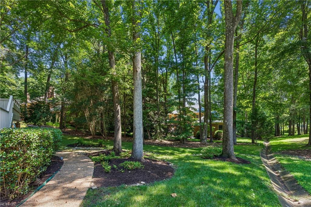 112 Woodhall Spa Williamsburg VA 23188