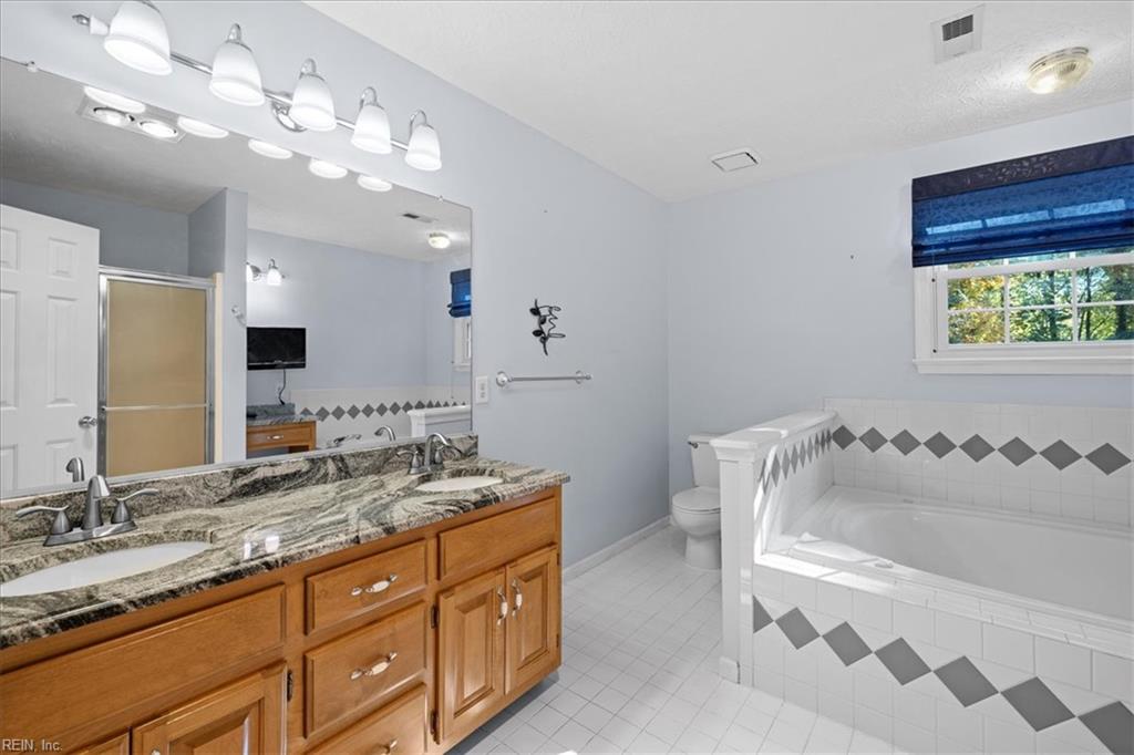 106 Mitchells Method Yorktown VA 23693