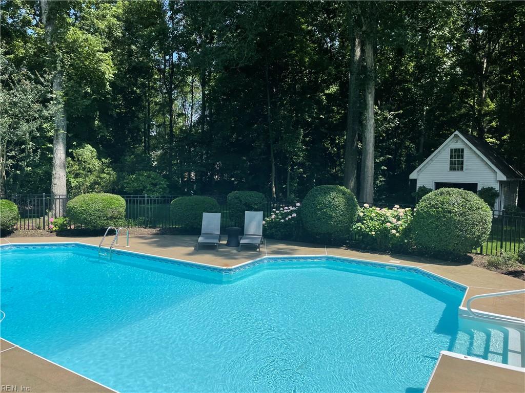 106 Mitchells Method Yorktown VA 23693