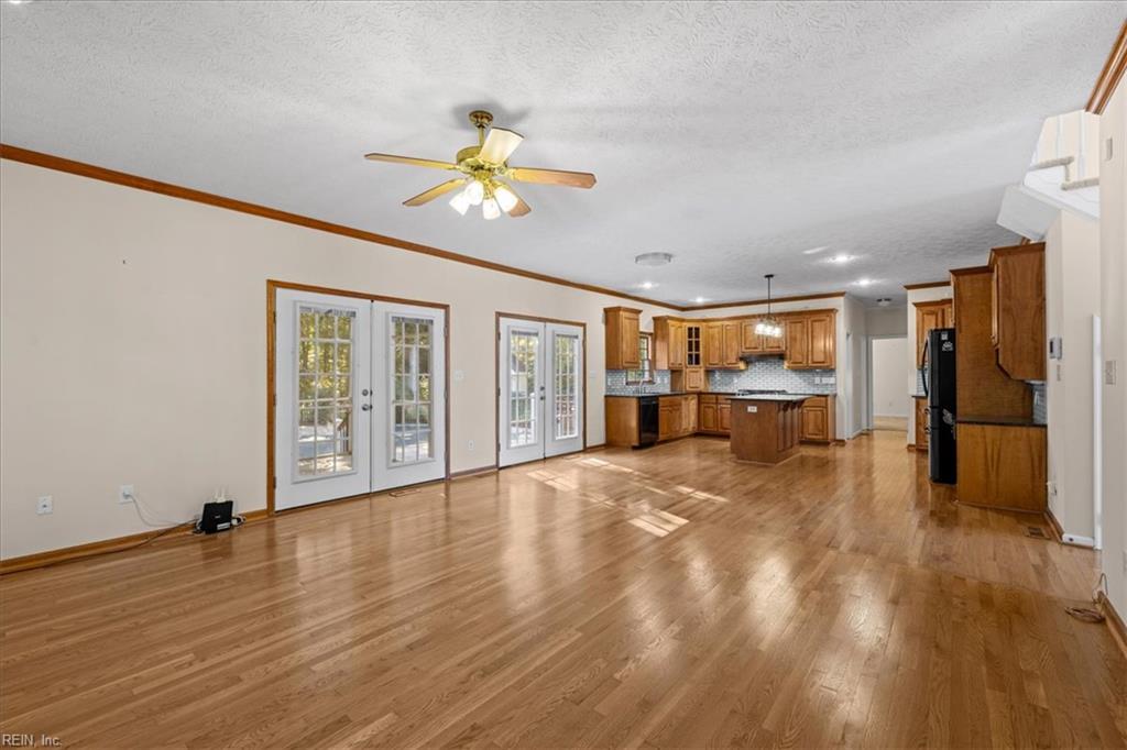 106 Mitchells Method Yorktown VA 23693