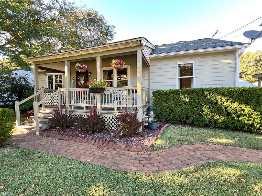 11 Dwight Road Newport News VA 23601