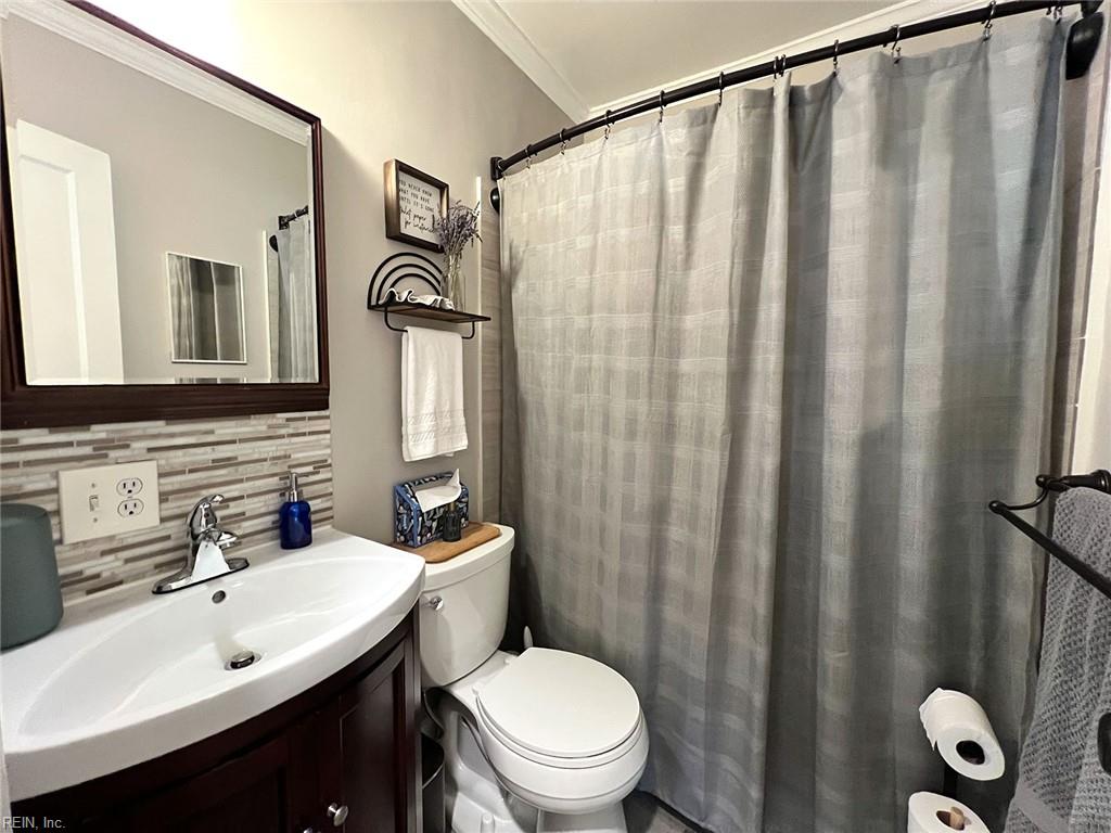 11 Dwight Road Newport News VA 23601
