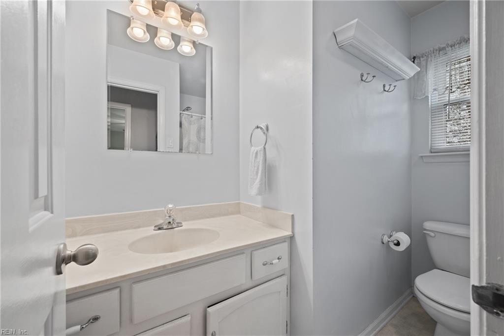 103 Nottingham Trail Newport News VA 23602