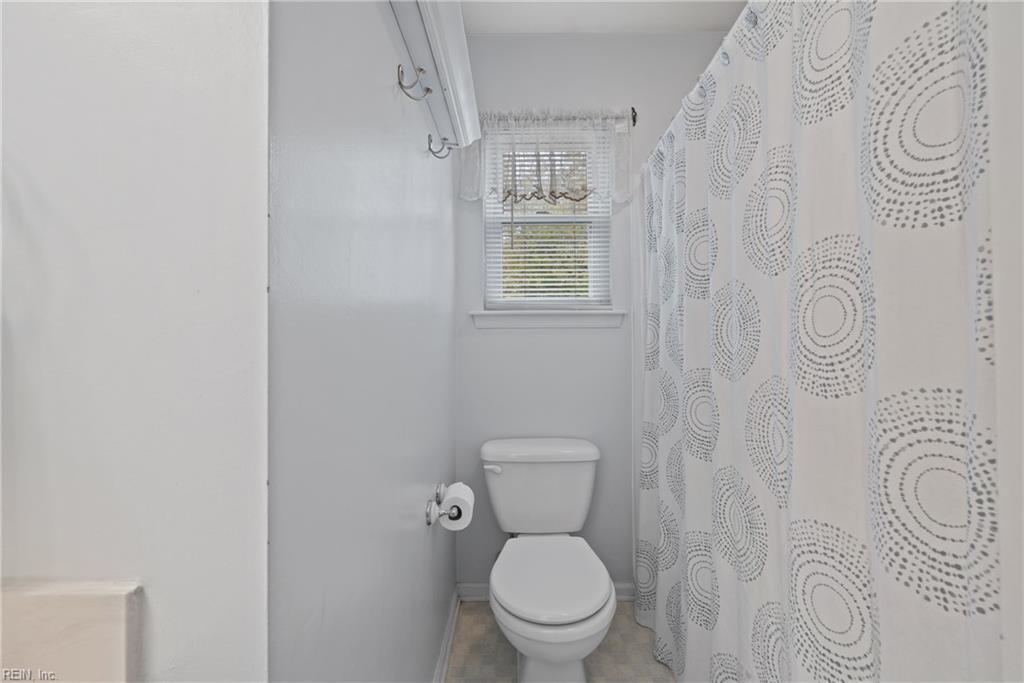 103 Nottingham Trail Newport News VA 23602