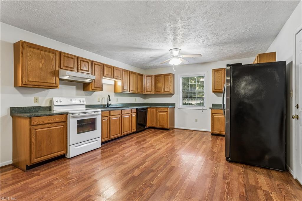 218 Terrebonne Road Yorktown VA 23692