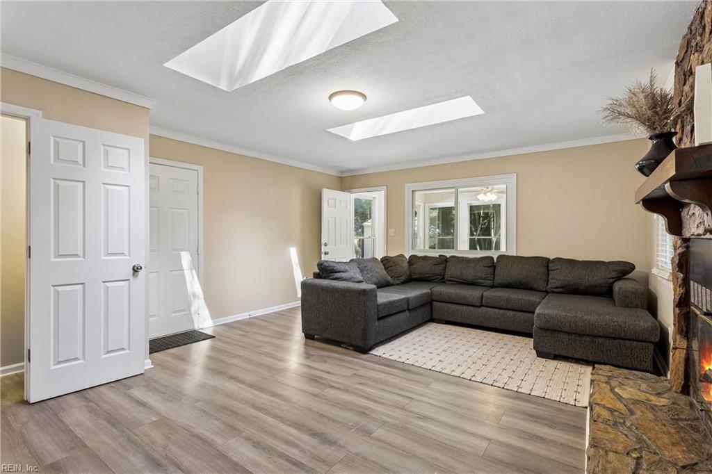 214 Pine Grove Road Newport News VA 23601