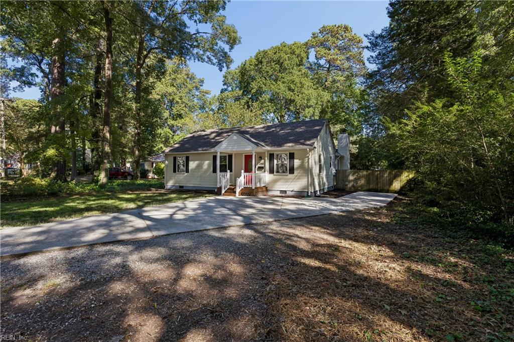 214 Pine Grove Road Newport News VA 23601