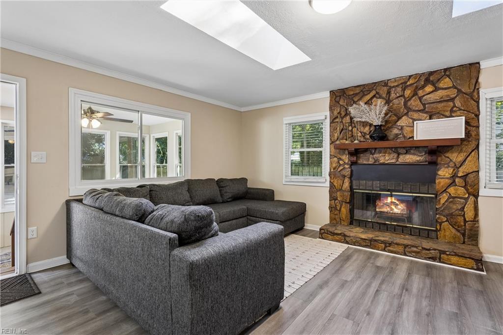 214 Pine Grove Road Newport News VA 23601