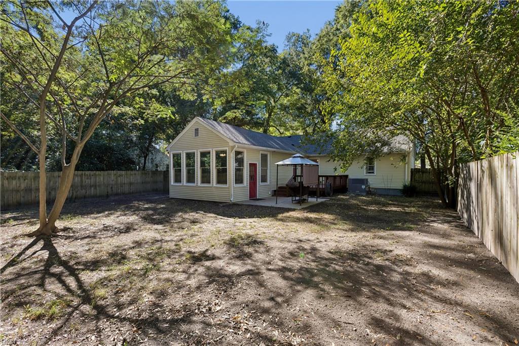 214 Pine Grove Road Newport News VA 23601