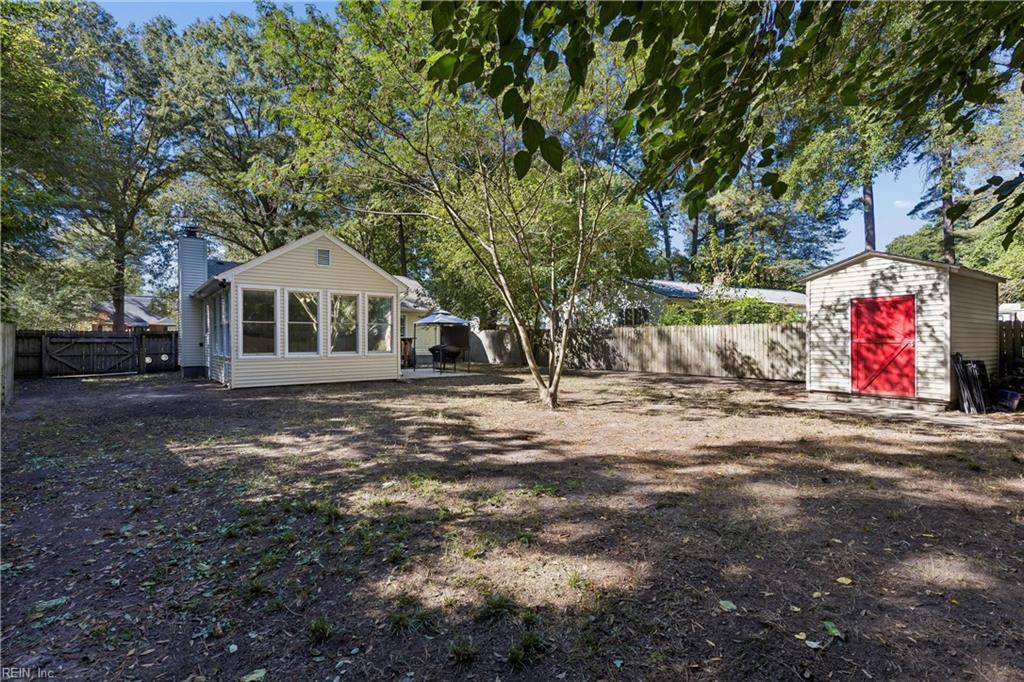 214 Pine Grove Road Newport News VA 23601