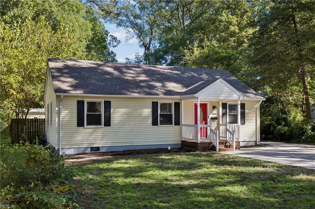 214 Pine Grove Road Newport News VA 23601