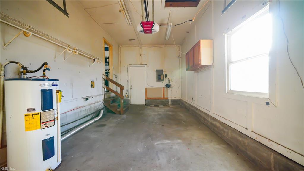 906 Harpersville Road Newport News VA 23601