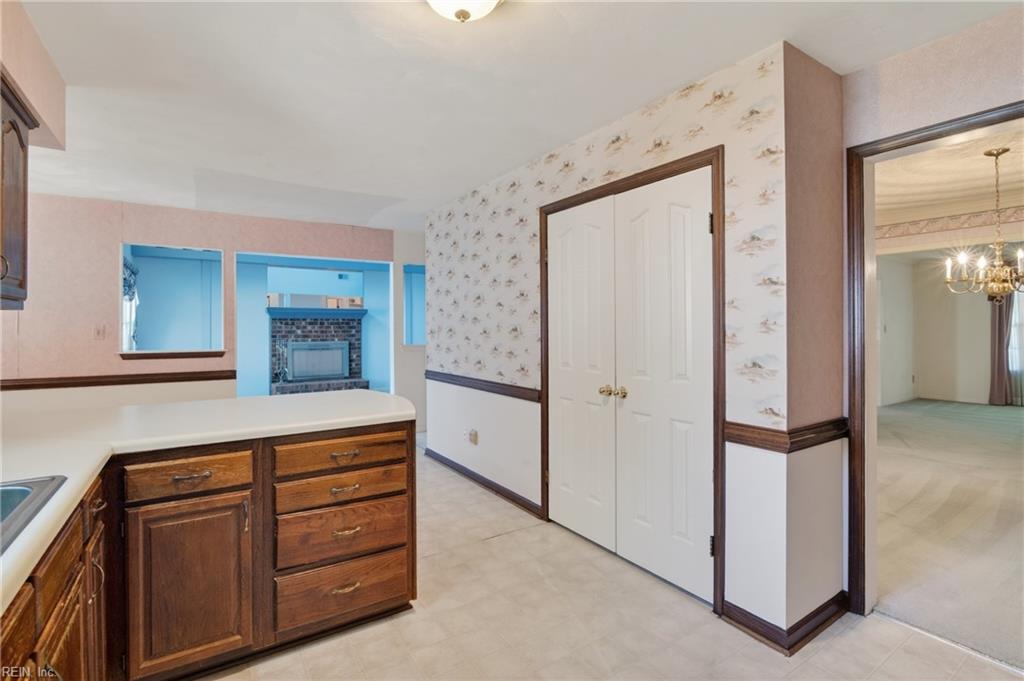 1800 Clearwater Court Newport News VA 23602