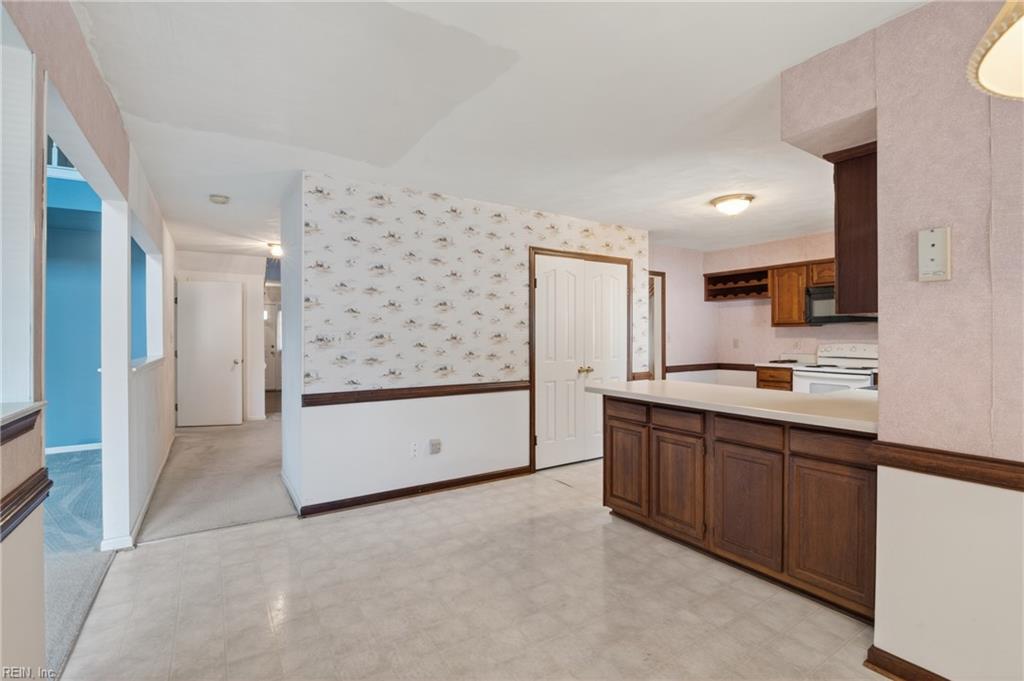1800 Clearwater Court Newport News VA 23602