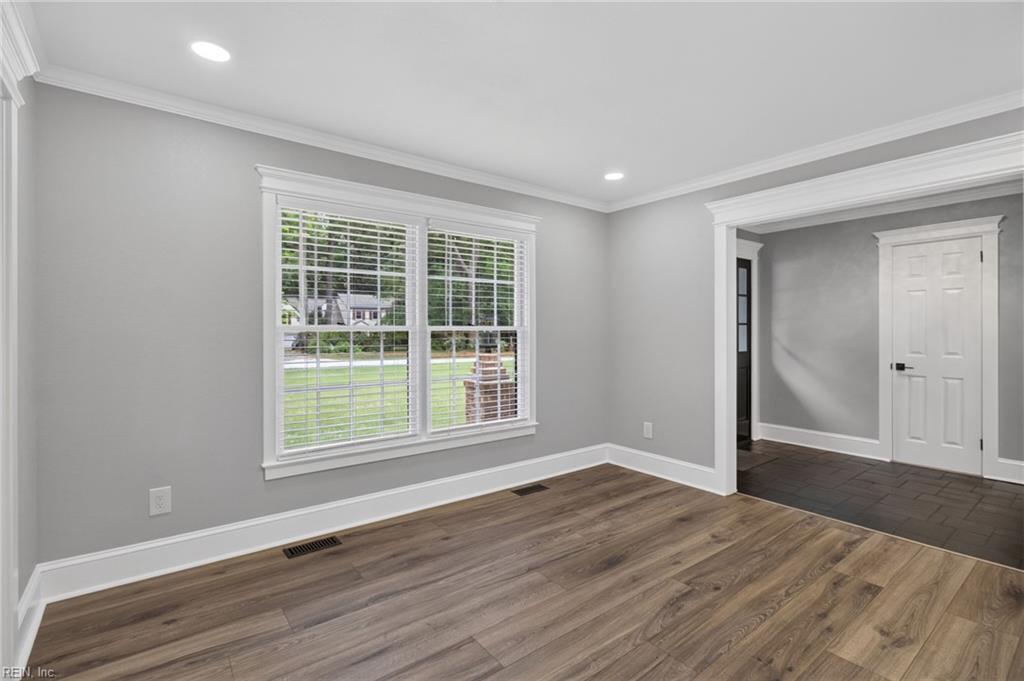103 Poplar Point Rd Road Yorktown VA 23692