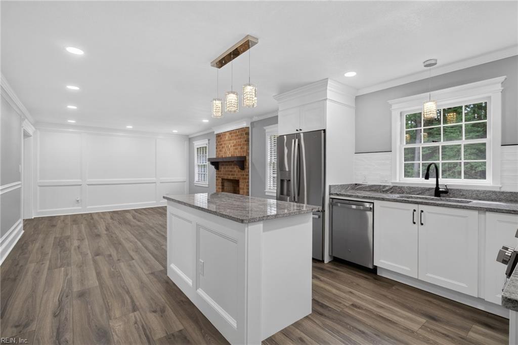 103 Poplar Point Rd Road Yorktown VA 23692