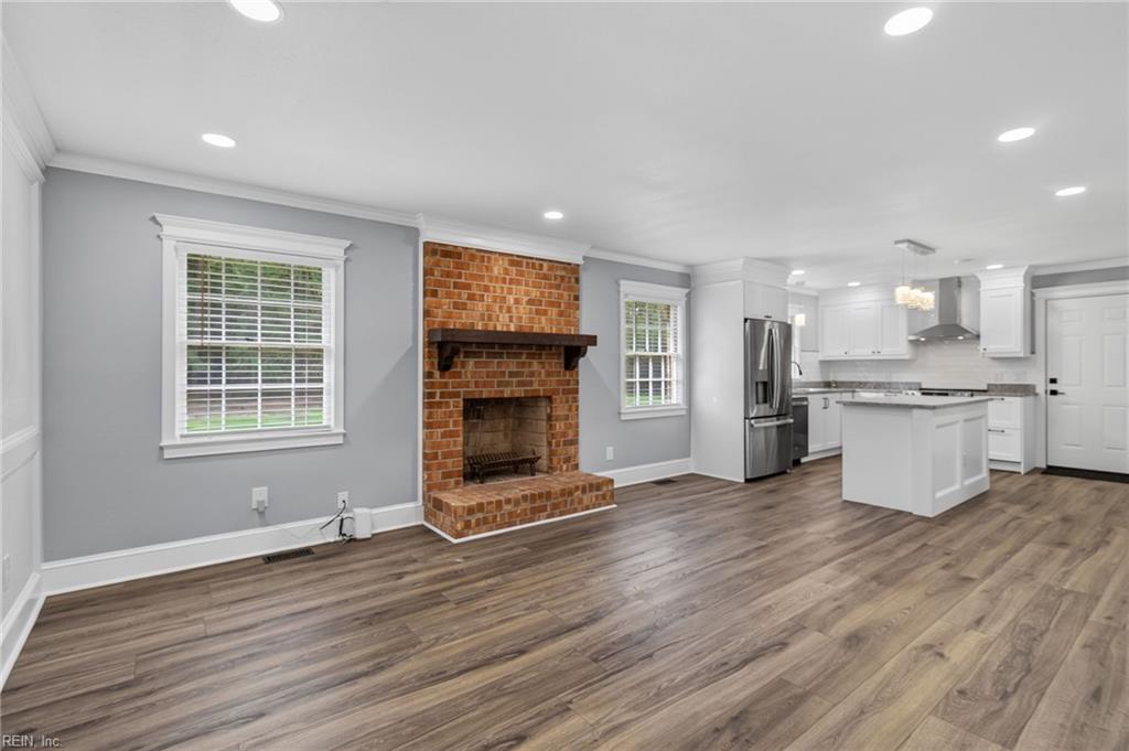 103 Poplar Point Rd Road Yorktown VA 23692