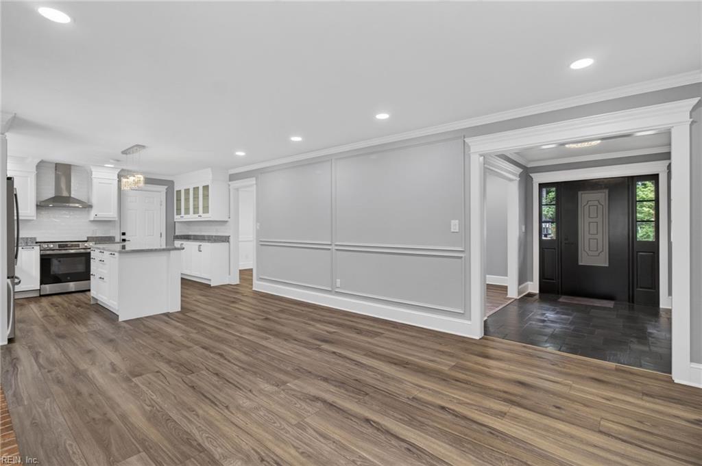 103 Poplar Point Rd Road Yorktown VA 23692