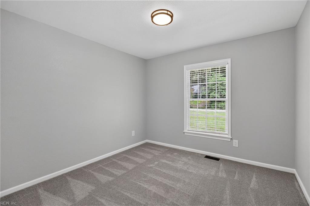 103 Poplar Point Rd Road Yorktown VA 23692