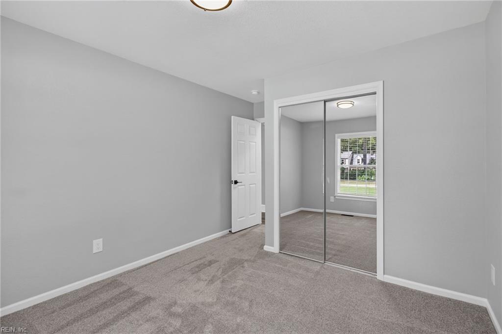 103 Poplar Point Rd Road Yorktown VA 23692