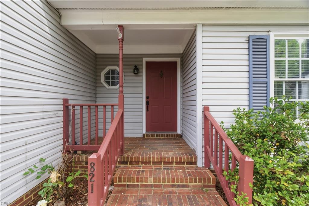 821 Lancaster Lane Newport News VA 23602