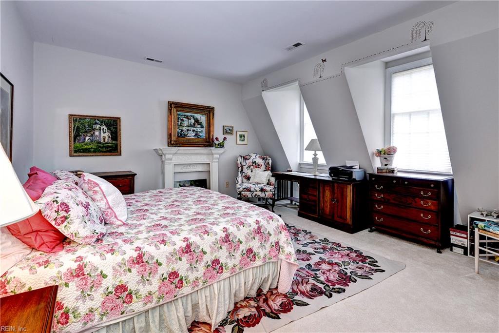 102 Alwoodley Williamsburg VA 23188
