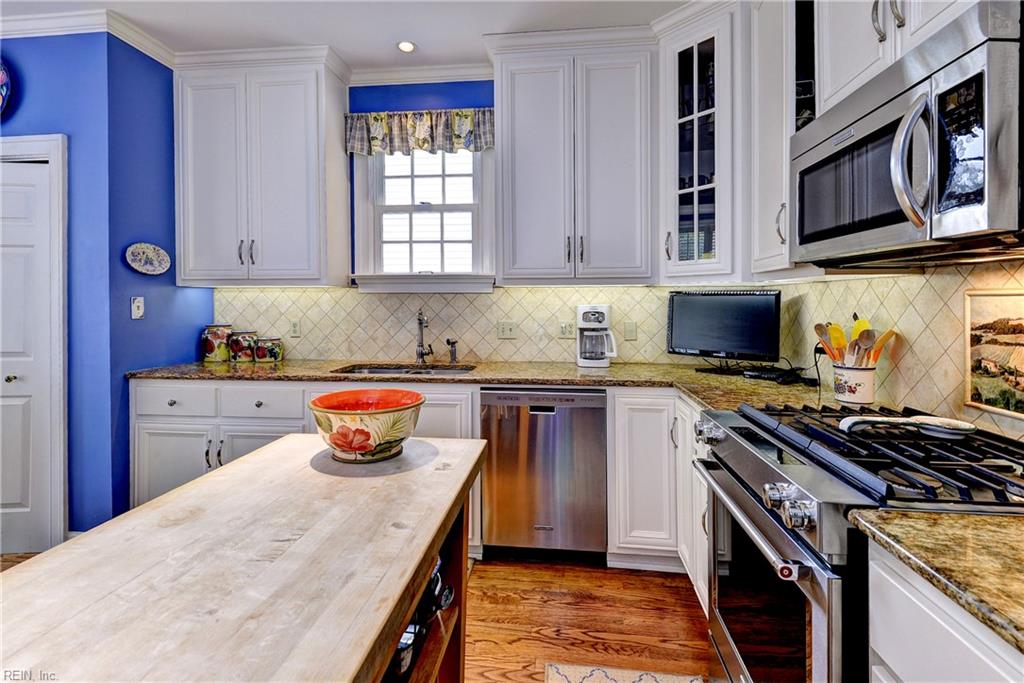 102 Alwoodley Williamsburg VA 23188