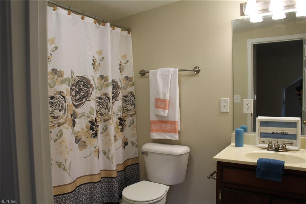 5912 Old Avenue Newport News VA 23605