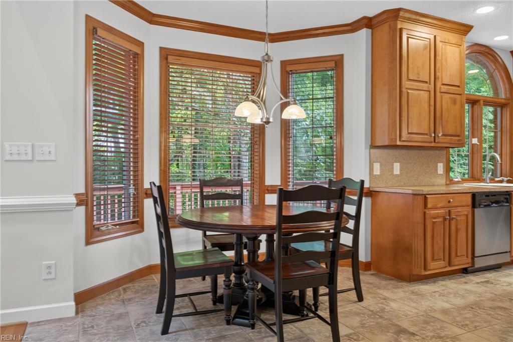 426 Richter Lane Yorktown VA 23693