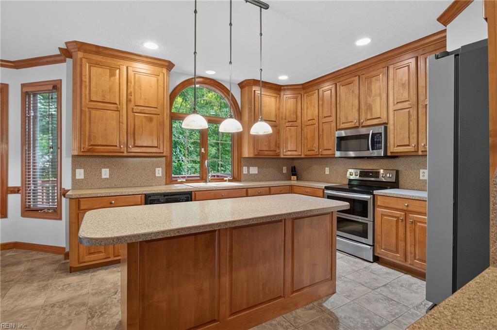 426 Richter Lane Yorktown VA 23693