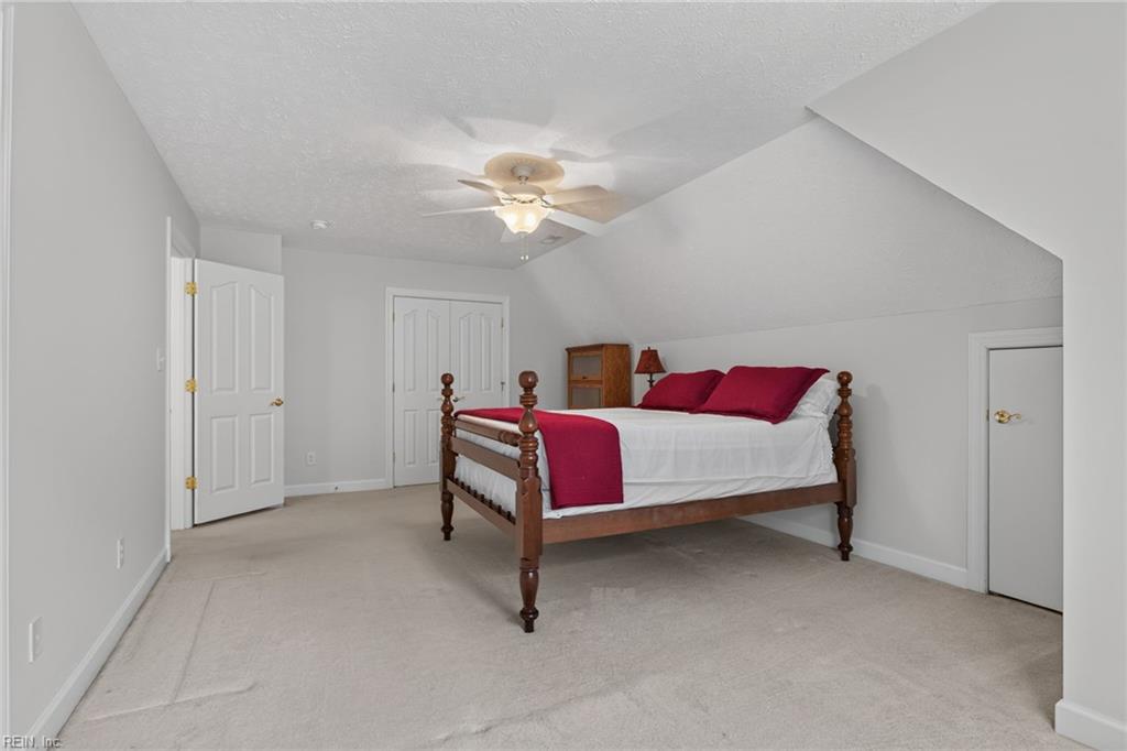 426 Richter Lane Yorktown VA 23693