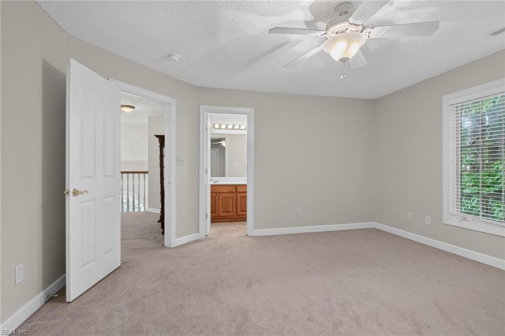 426 Richter Lane Yorktown VA 23693