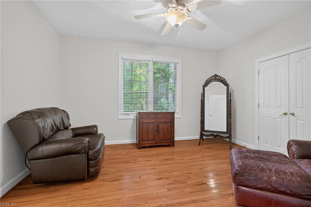 426 Richter Lane Yorktown VA 23693