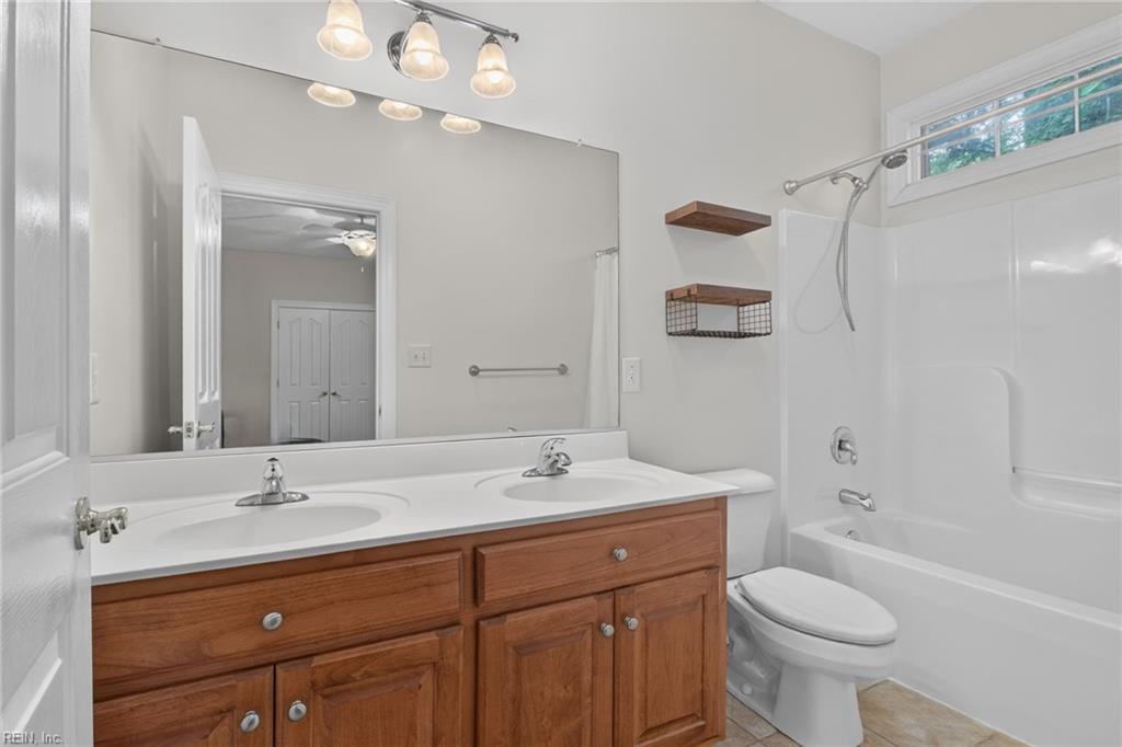 426 Richter Lane Yorktown VA 23693