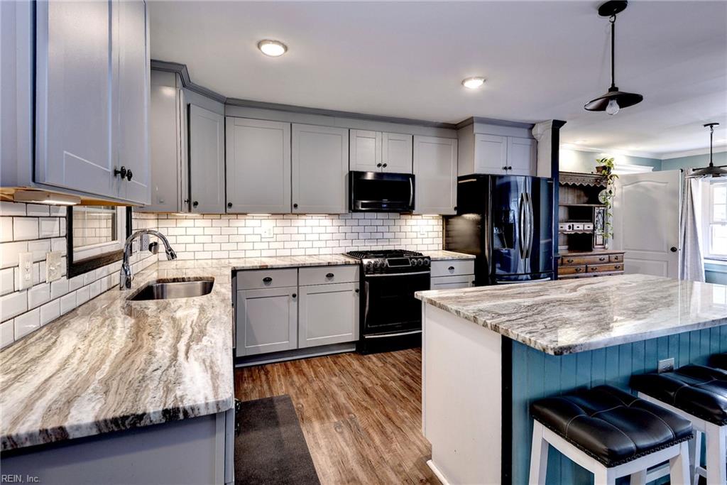 223 Shadywood Drive Newport News VA 23602