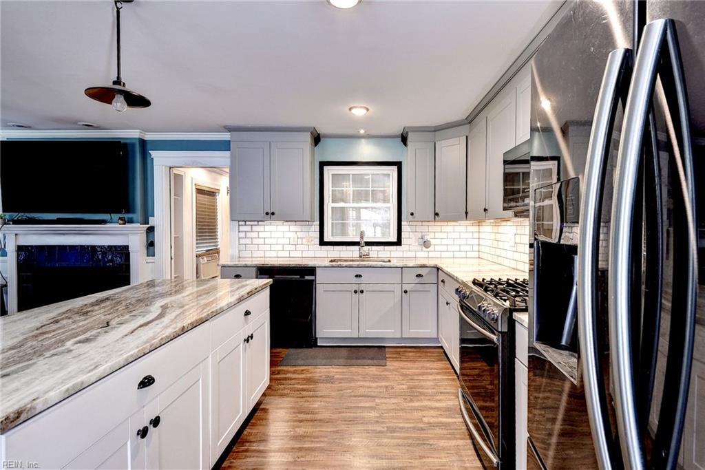 223 Shadywood Drive Newport News VA 23602