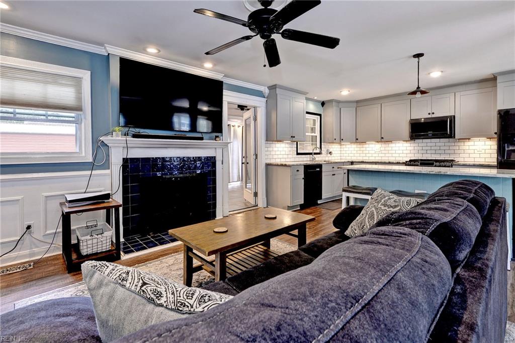 223 Shadywood Drive Newport News VA 23602