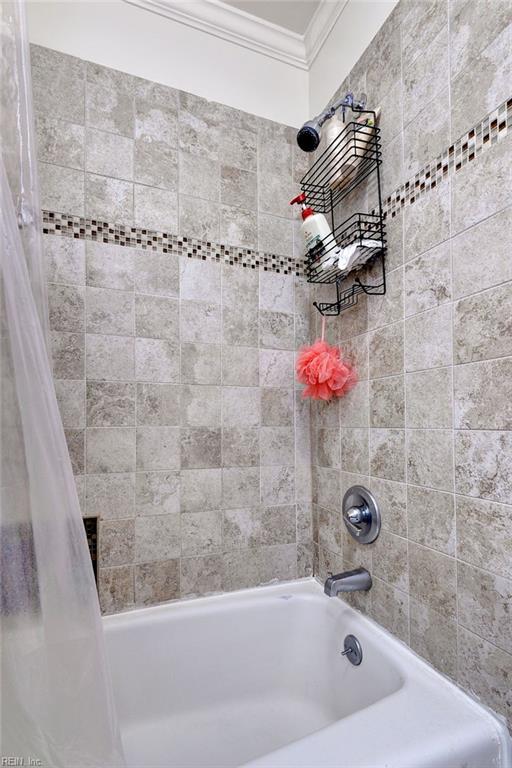 223 Shadywood Drive Newport News VA 23602
