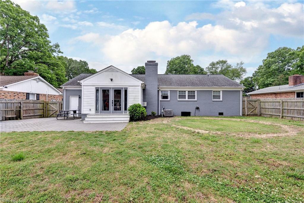 223 Shadywood Drive Newport News VA 23602